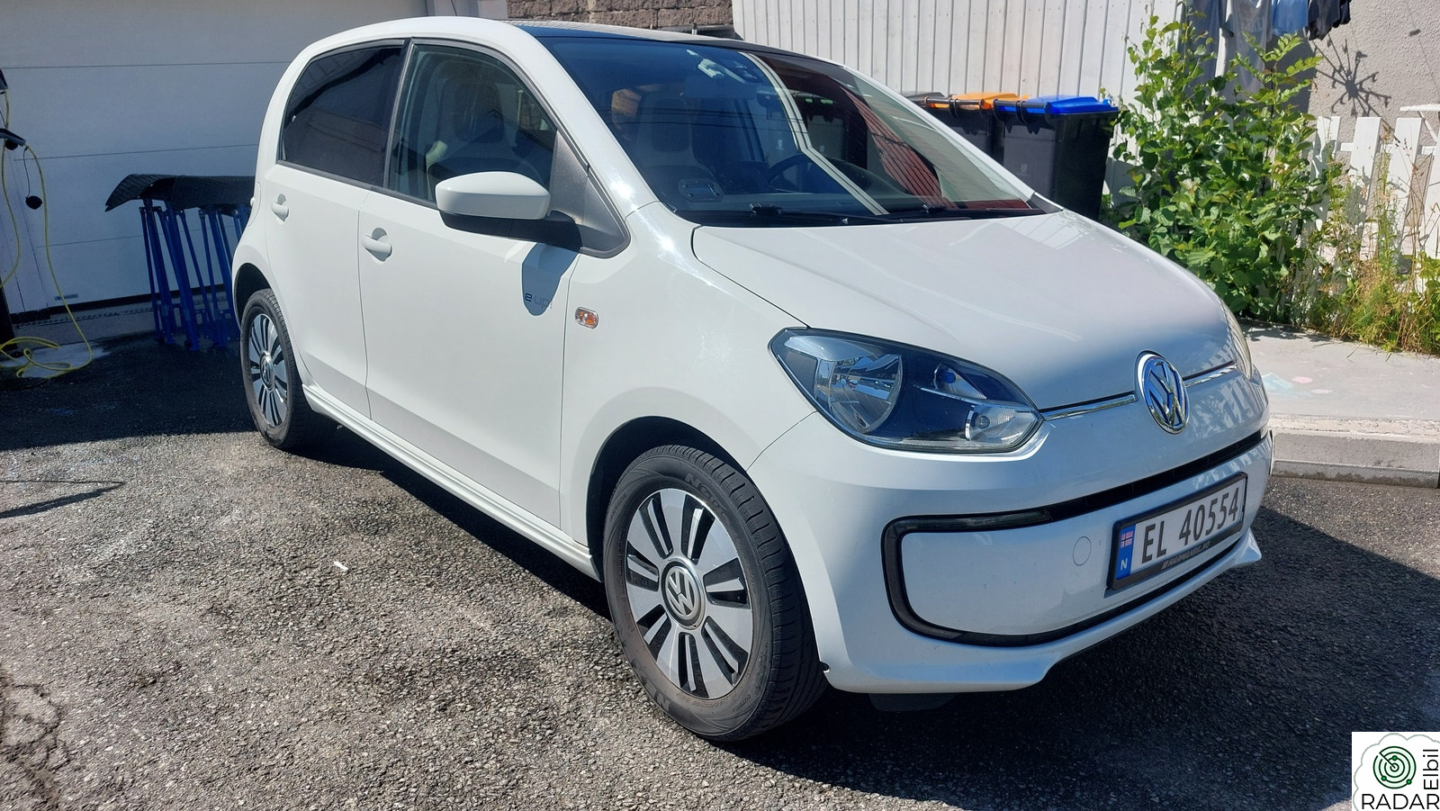 VOLKSWAGEN UP! Highline