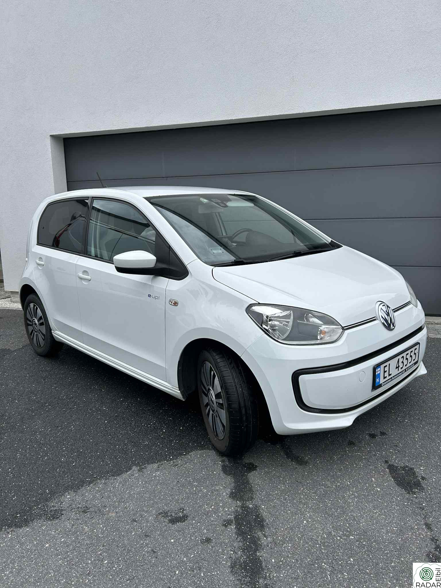 VOLKSWAGEN UP! Highline