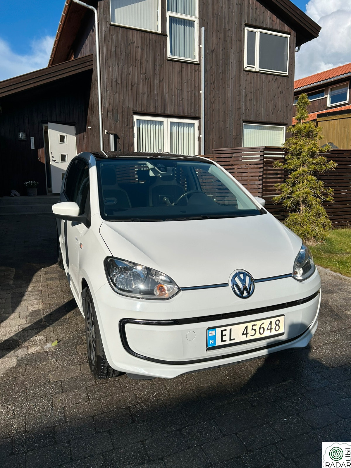 VOLKSWAGEN UP!