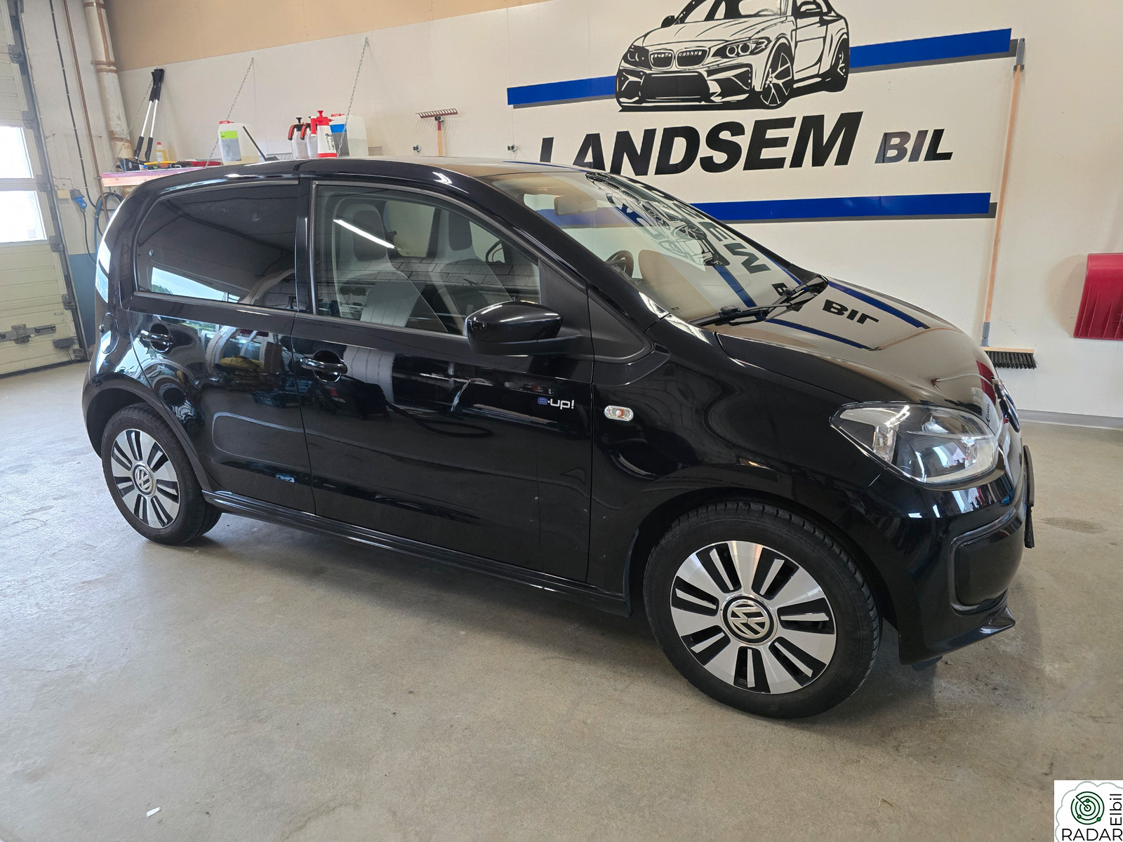 VOLKSWAGEN UP!
