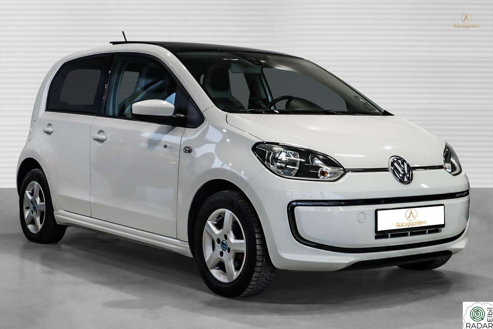 VOLKSWAGEN UP! PANORAMA/ GPS/ BT/++
