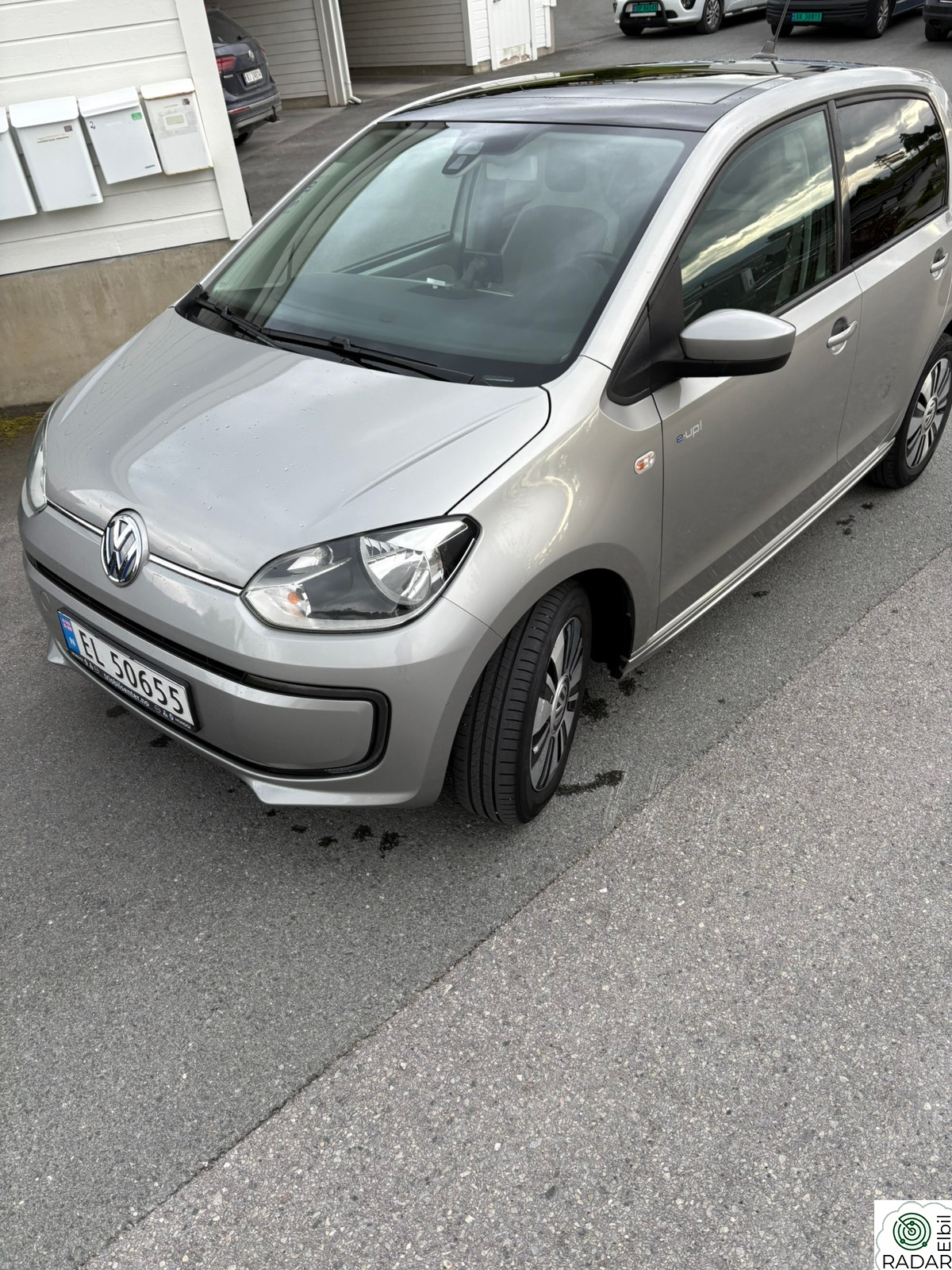 VOLKSWAGEN UP!