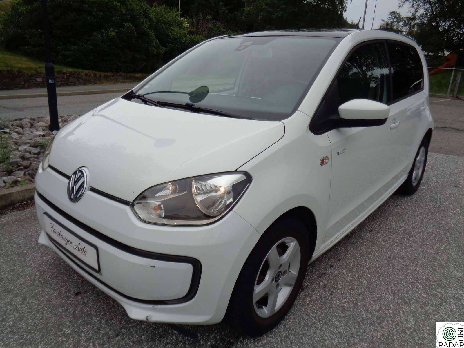 VOLKSWAGEN UP! E-UP! 60KW HIGHUP PANORAMA CRUISE NAVI KLIMA AUX DAB+