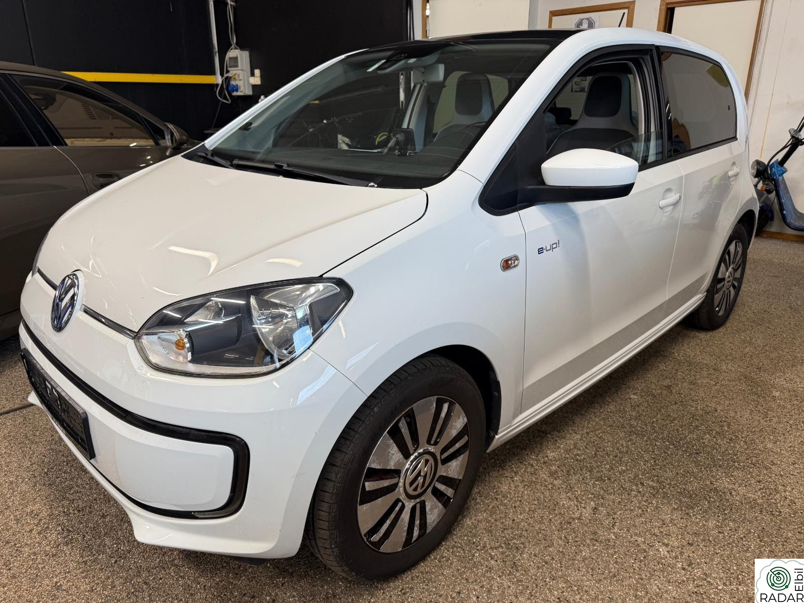 VOLKSWAGEN UP! EL-BIL PANORAMA KLIMA AUX DAB CRUISE BLUETOOH++