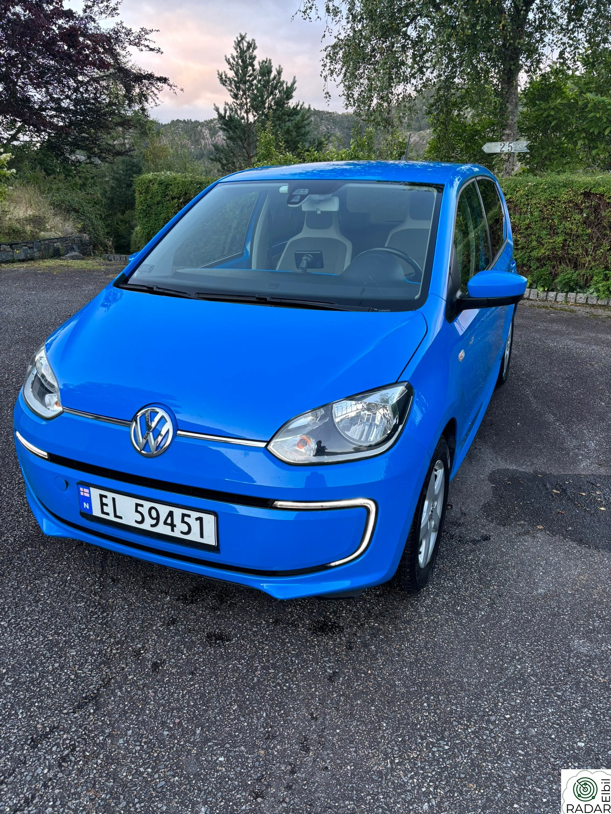 VOLKSWAGEN UP!
