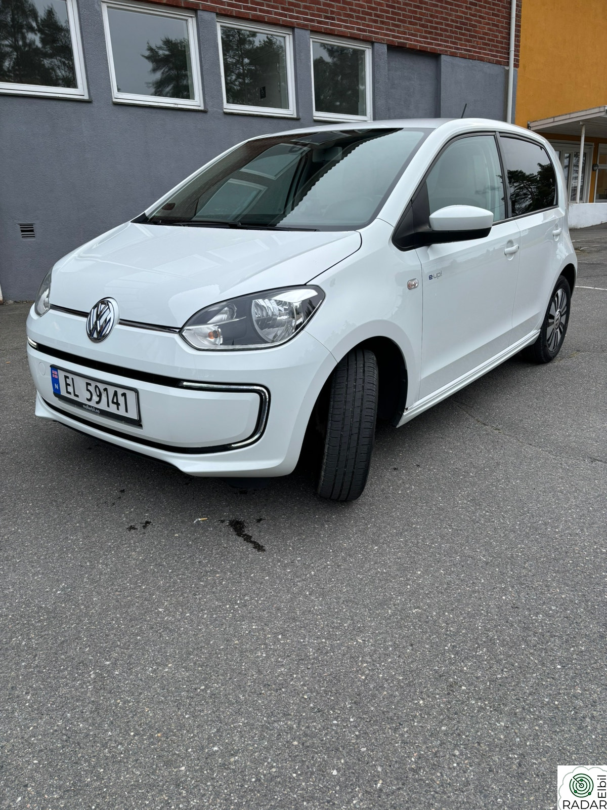 VOLKSWAGEN UP!
