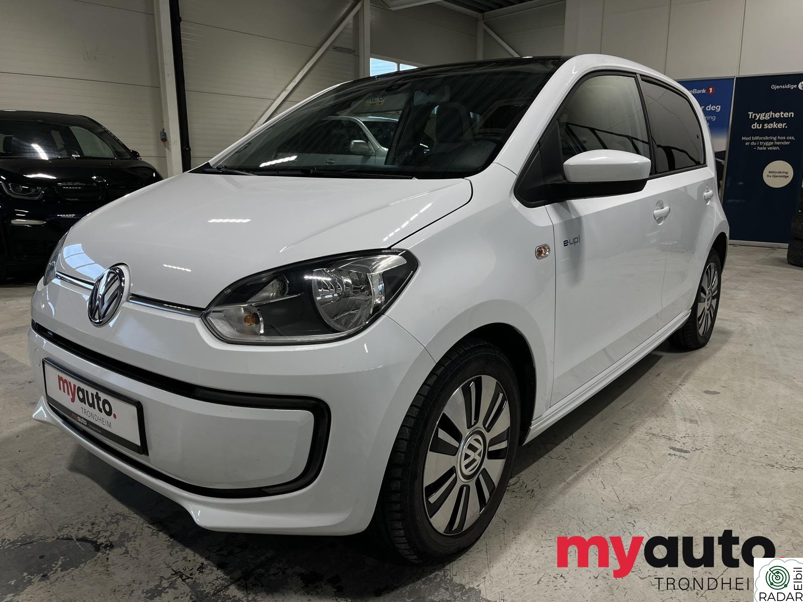VOLKSWAGEN UP! CRUISE/ISOFIX/BT/DAB+/PARKSENSORBAK+++