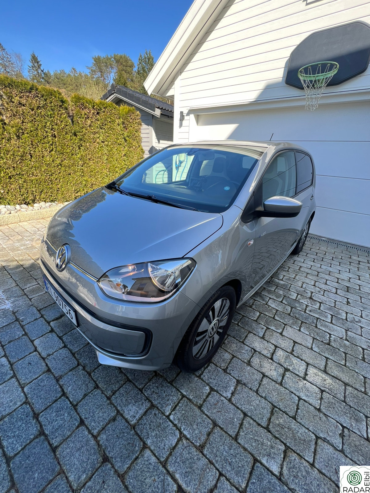 VOLKSWAGEN UP!