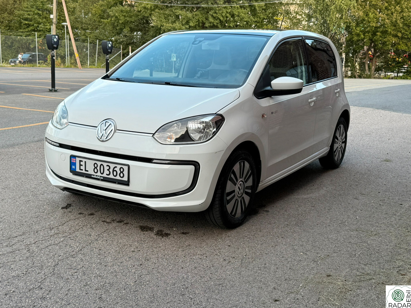 VOLKSWAGEN UP! Velholdt, Nylig EU-godkjent Soltak.