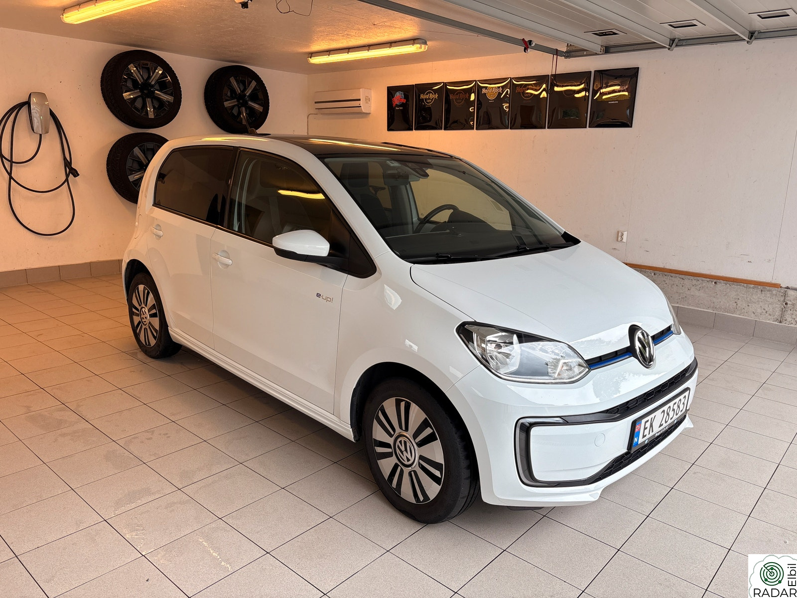 VOLKSWAGEN UP! High Up