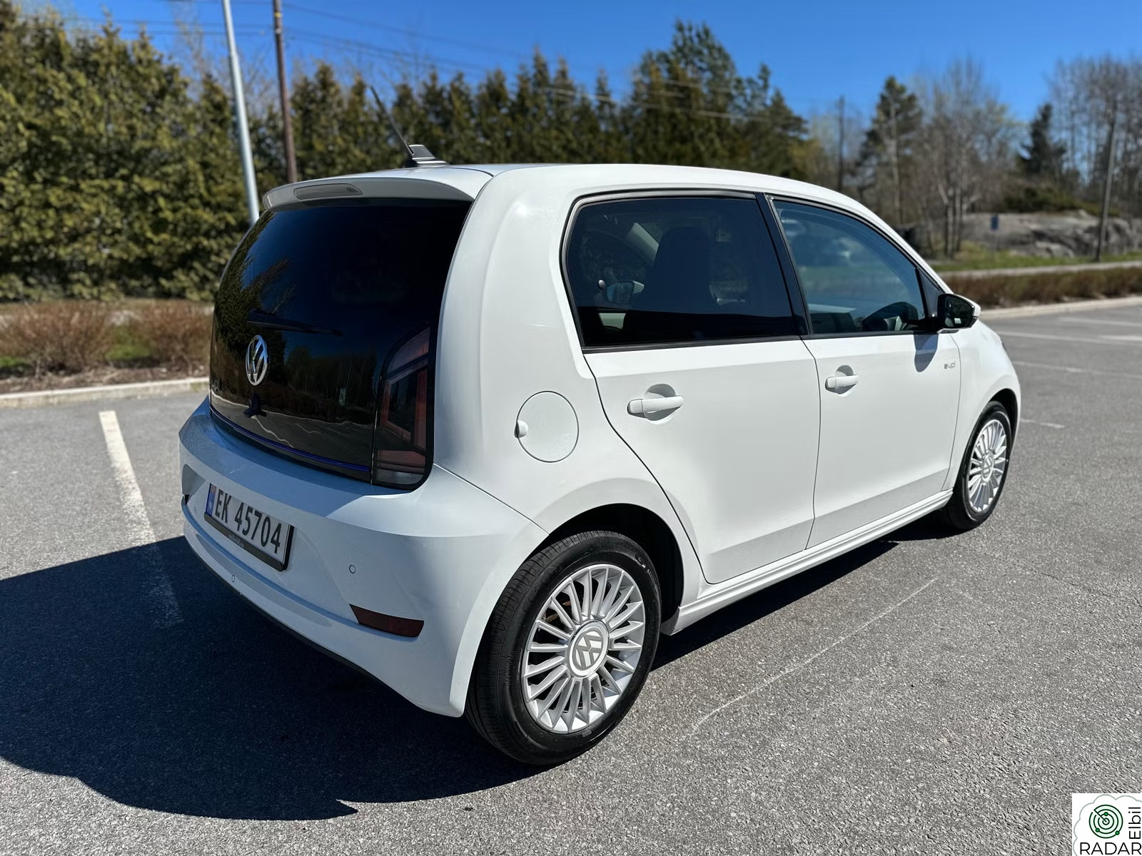 VOLKSWAGEN UP!