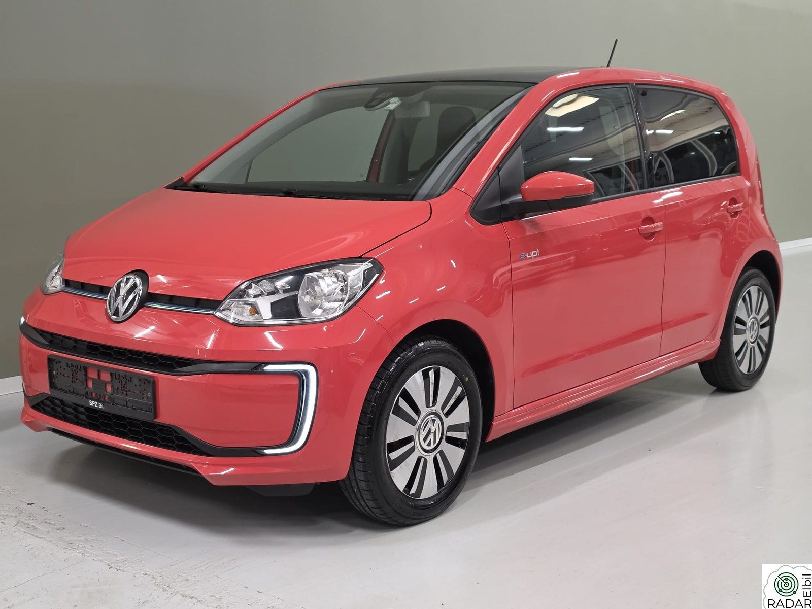 VOLKSWAGEN UP! 2017  WLTP 160KM  CRUISE PLUS S.VARME PDC DAB+++