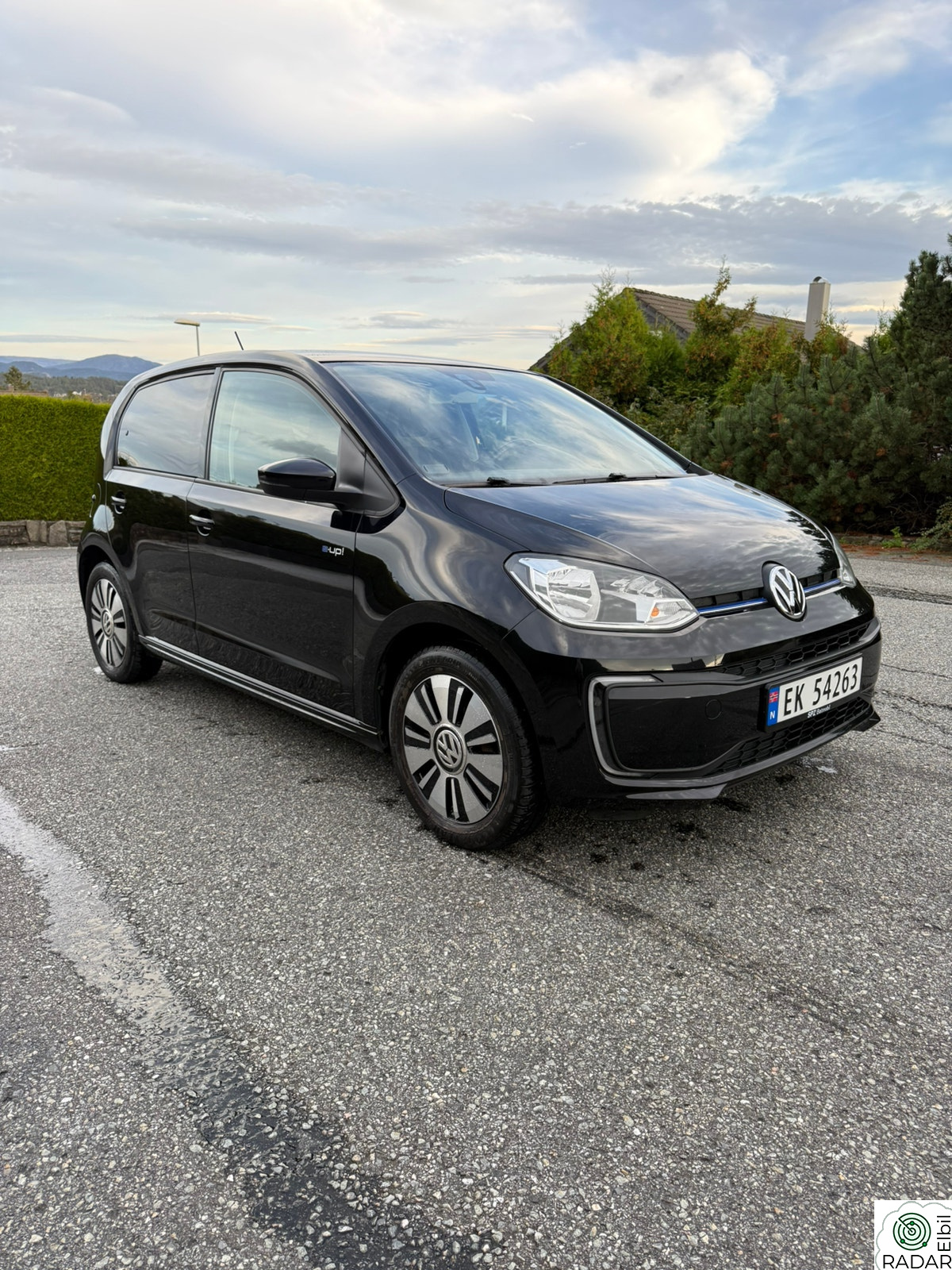 VOLKSWAGEN UP! Facelift, EU ok, DAB+, Ryggekamera, Cruise ++