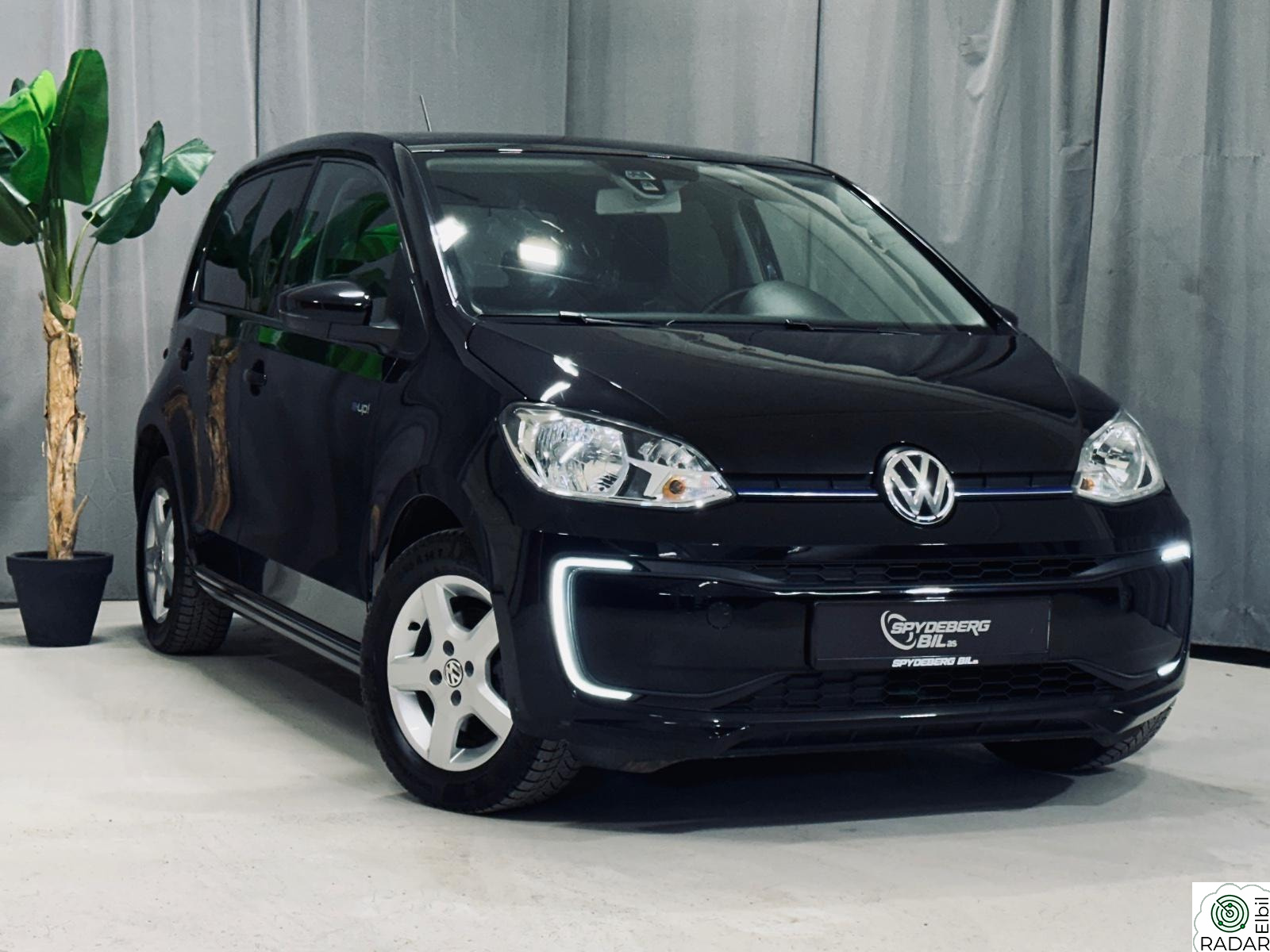 VOLKSWAGEN UP! 82hk-Kamera/DAB+/Sensorer/Takluke
