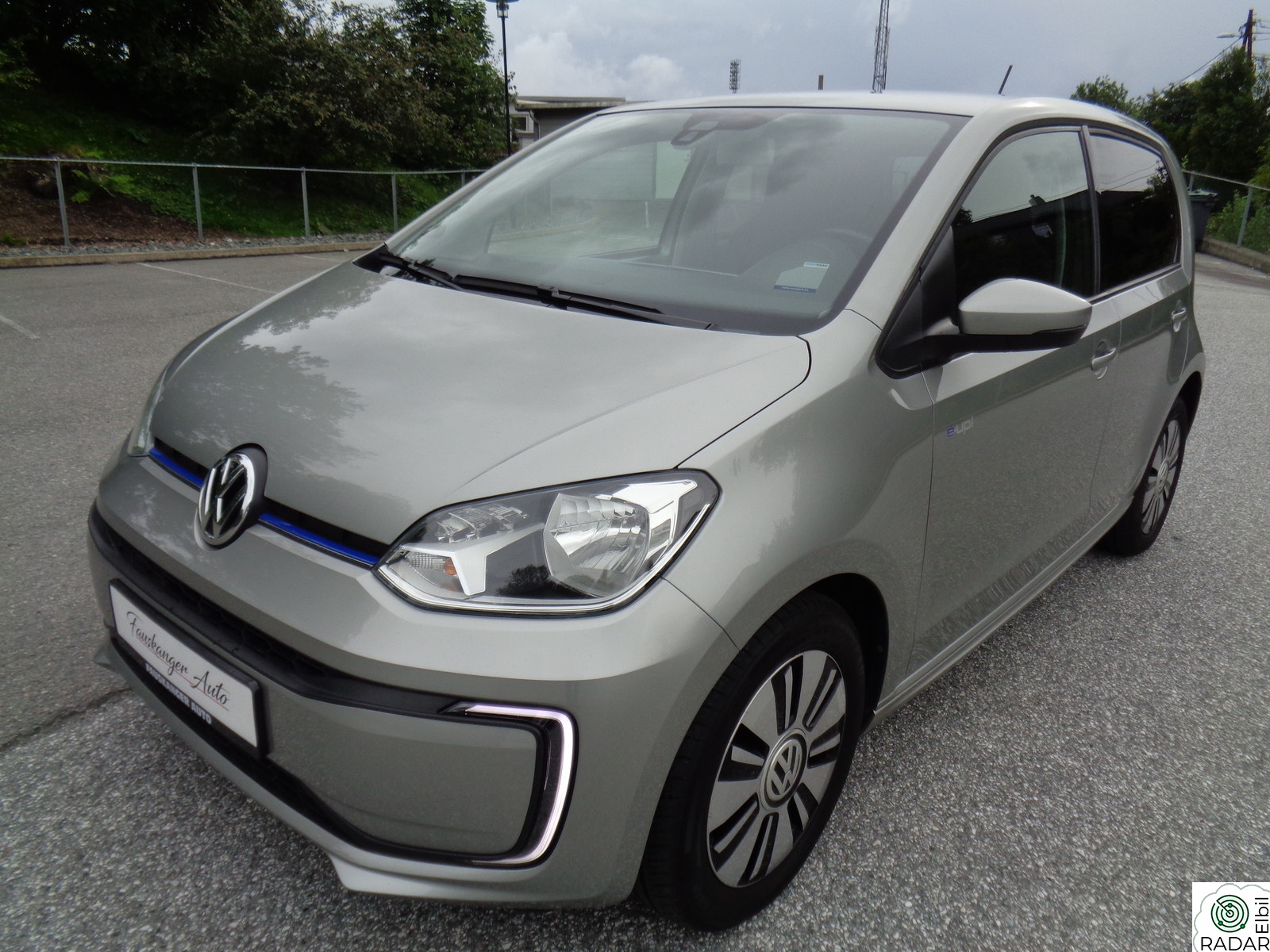 VOLKSWAGEN UP! E-UP! CRUISE DELSKINN BLUETOOTH AUX DAB+ 160 KM LAV KM