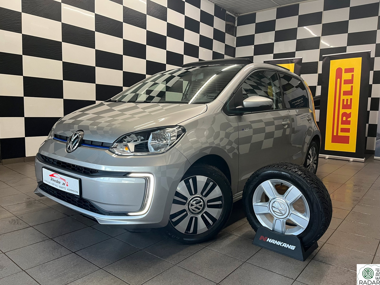 VOLKSWAGEN UP! E-UP*///HIGH///*SKINN*PANORAMA*R-KAMERA++*NORSK*LAV KM
