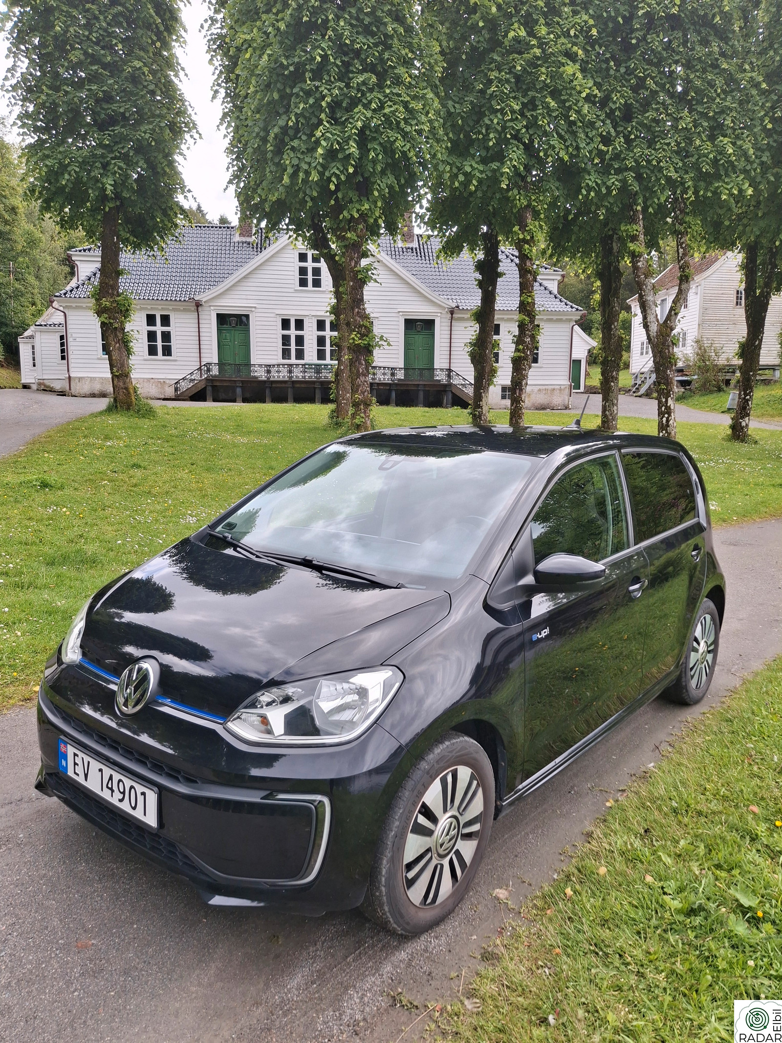 VOLKSWAGEN UP! High