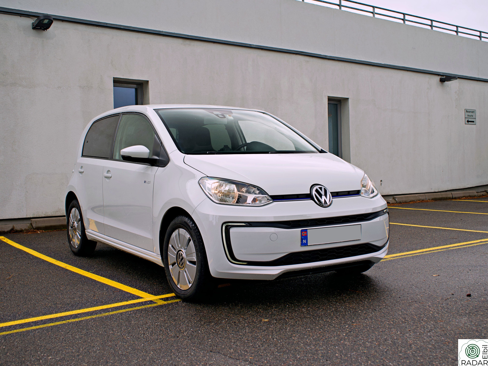 VOLKSWAGEN UP! eUp, Lav km, Ny service, Full historikk, AC, Cruise&DAB