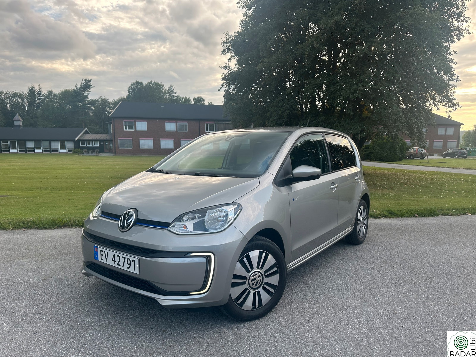 VOLKSWAGEN UP!