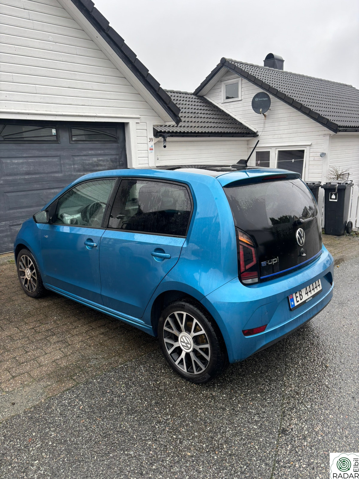 VOLKSWAGEN UP! Range High