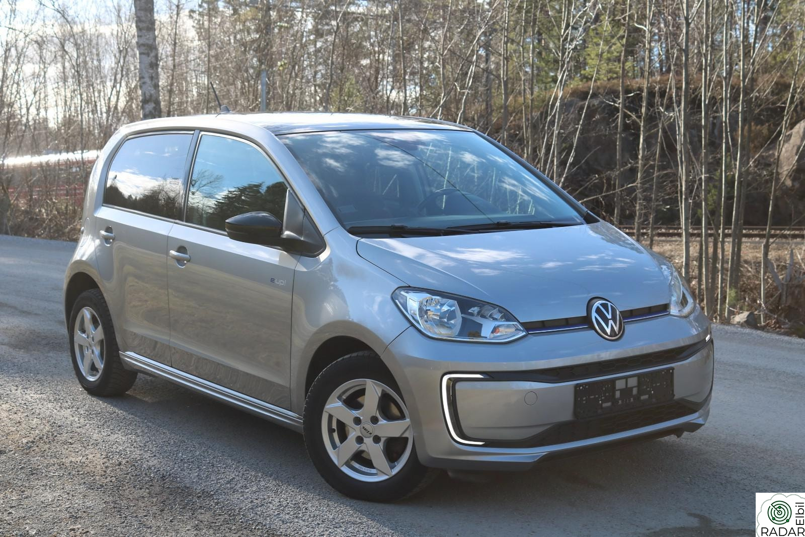 VOLKSWAGEN UP! 259KM 82HK HIGHLINE DAB PDC CRUISE R-KAMERA GARANTI+++