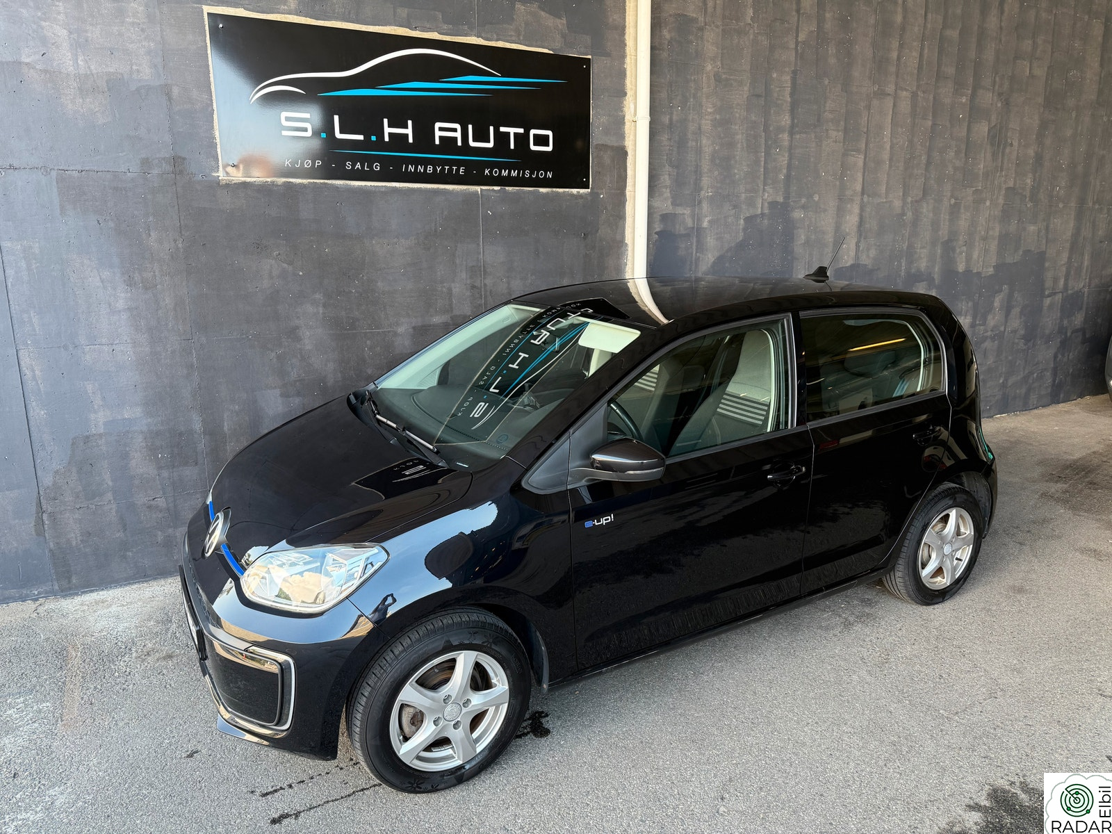 VOLKSWAGEN UP! Range / R-kamera / Dab+ / Cruise / Lav km