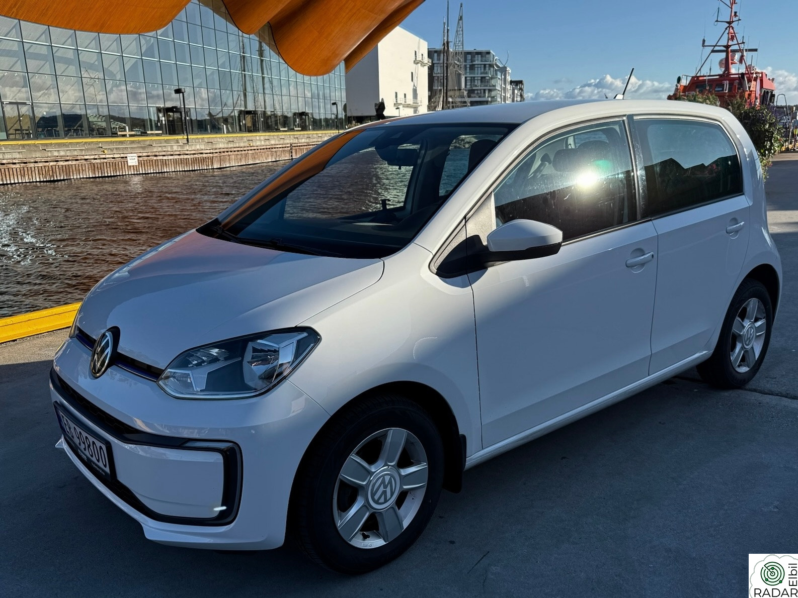 VOLKSWAGEN UP! Move
