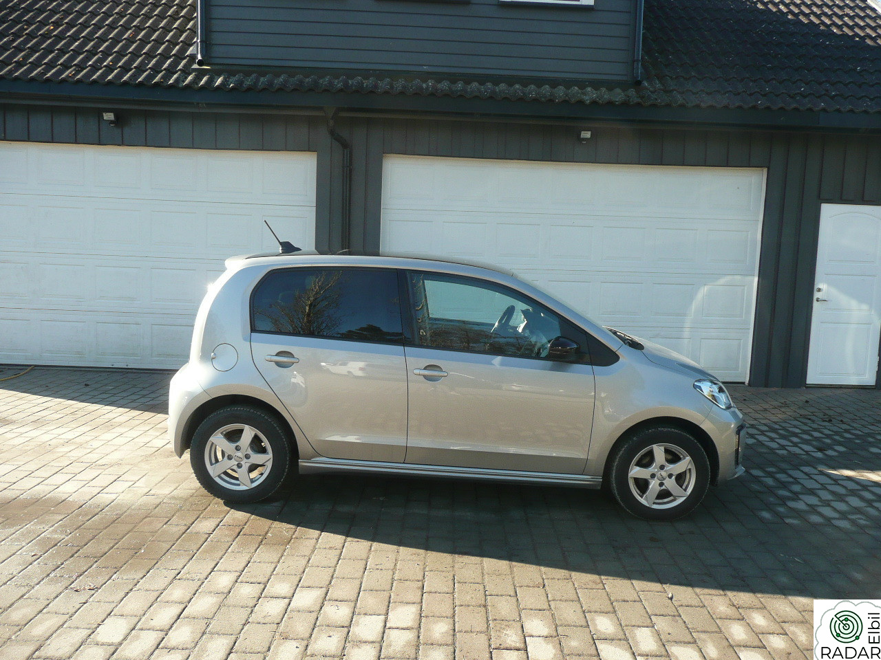VOLKSWAGEN UP! High Range, kamera, lav km, nylig eu-ok