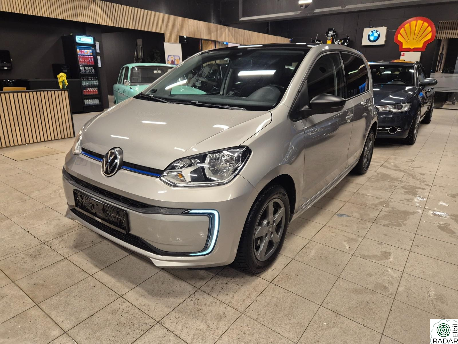 VOLKSWAGEN UP! toppmodellen.256km/wltp.R/kamera.aut.