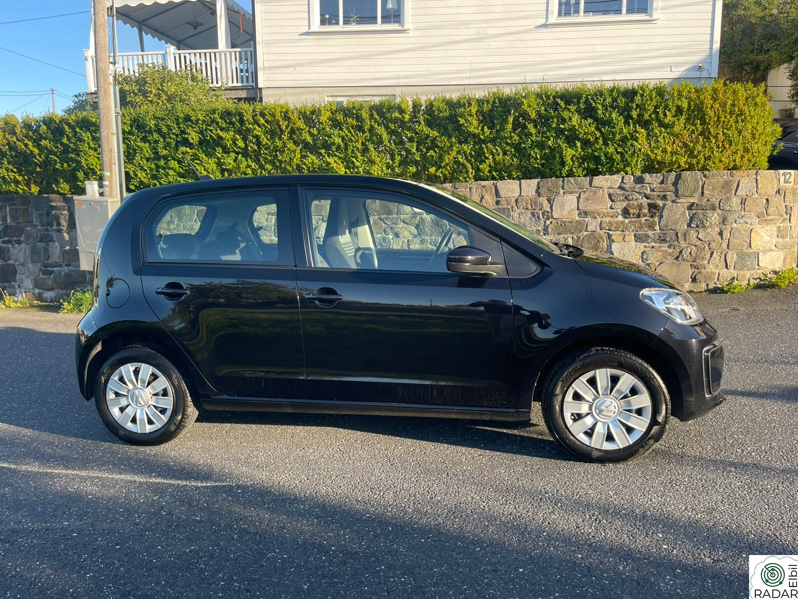 VOLKSWAGEN UP! Range High