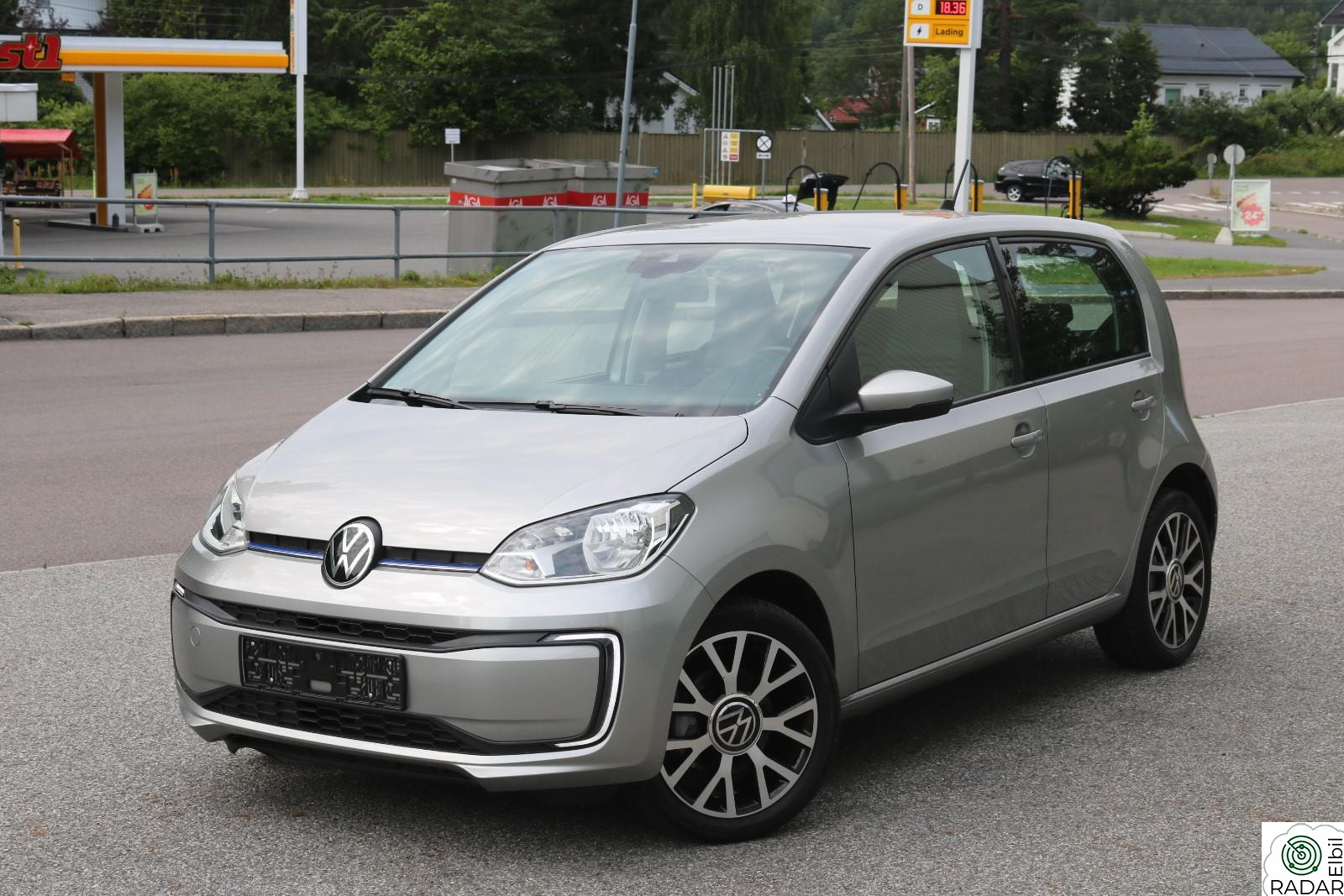 VOLKSWAGEN UP! 259KM 82HK HIGH DAB PDC CRUISE R-KAMERA GARANTI++