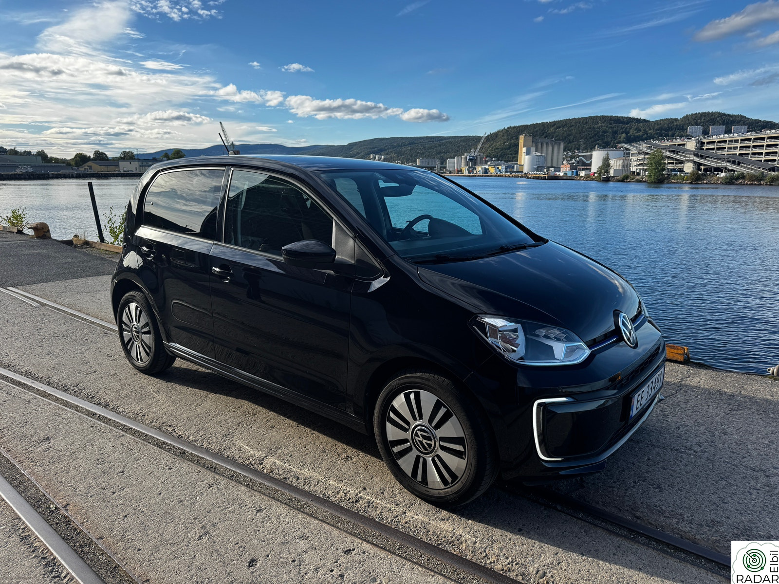 VOLKSWAGEN UP! Range High