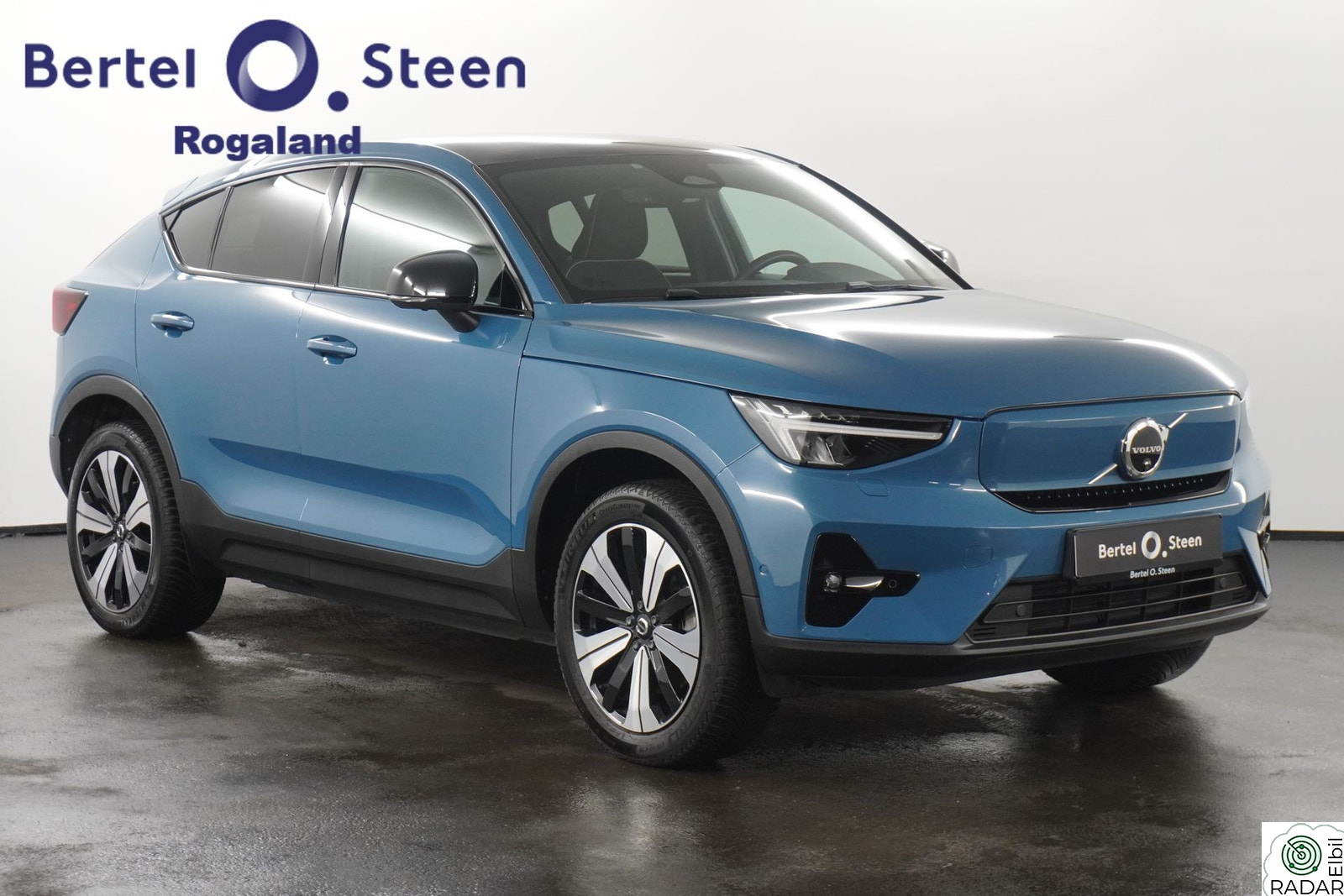 VOLVO C40 Recharge Twin Ultimate, Krok, Panorama, HarmanKardon