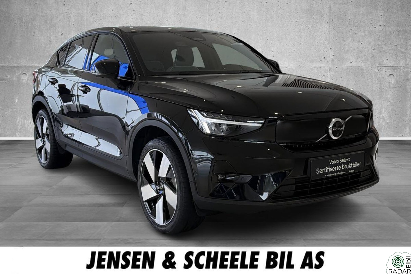 VOLVO C40 AWD Ultimate- H&K, 360°, Panorama, 20", Memory