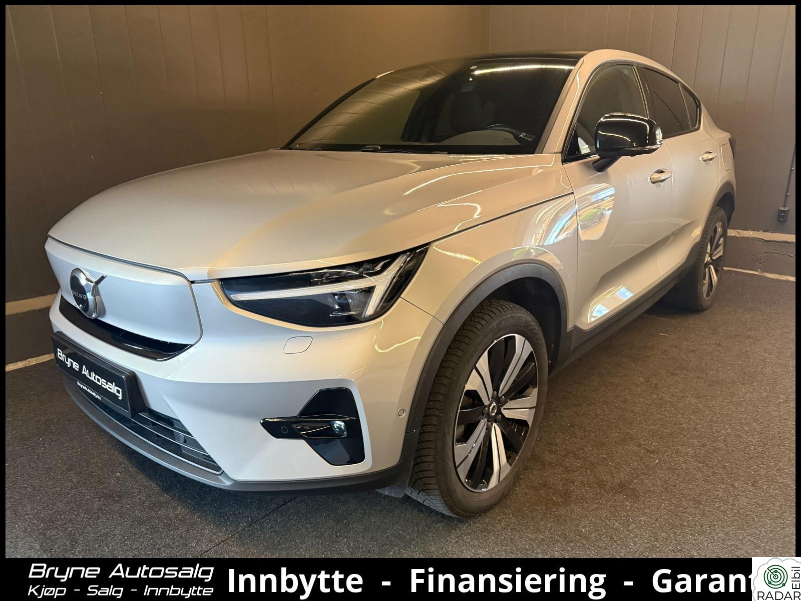 VOLVO C40 4WD 360-KAMERA/KROK/NAVI/ACC/H&K-STEREO+++444KM WLTP