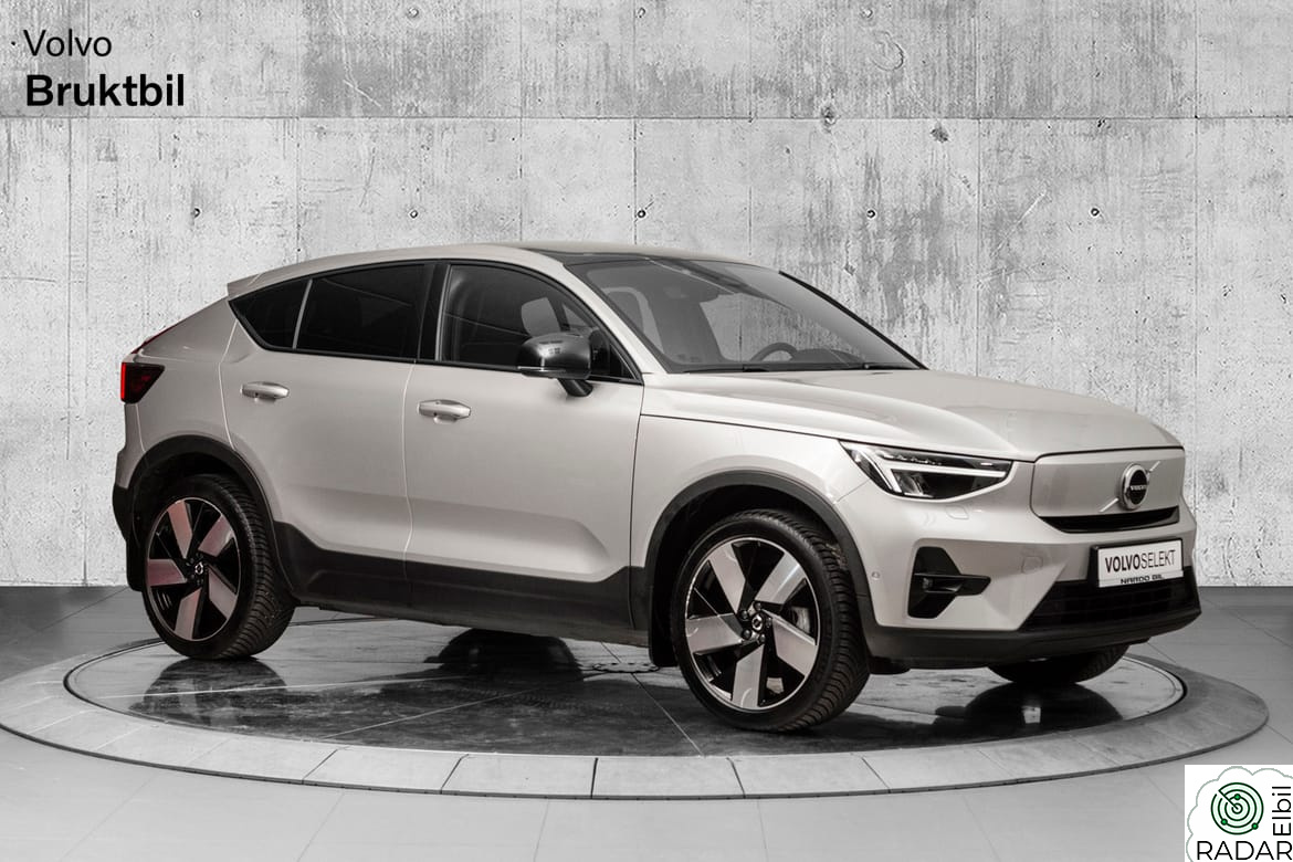 VOLVO C40 Twin motor ULTIMATE KROK/KAMERA360°/ACC/SOLTAK++