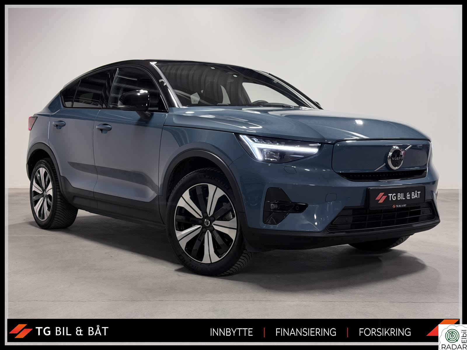 VOLVO C40 Twin AWD 408hk Ultimate - ACC/H&K/PANO/360/PIXEL +++