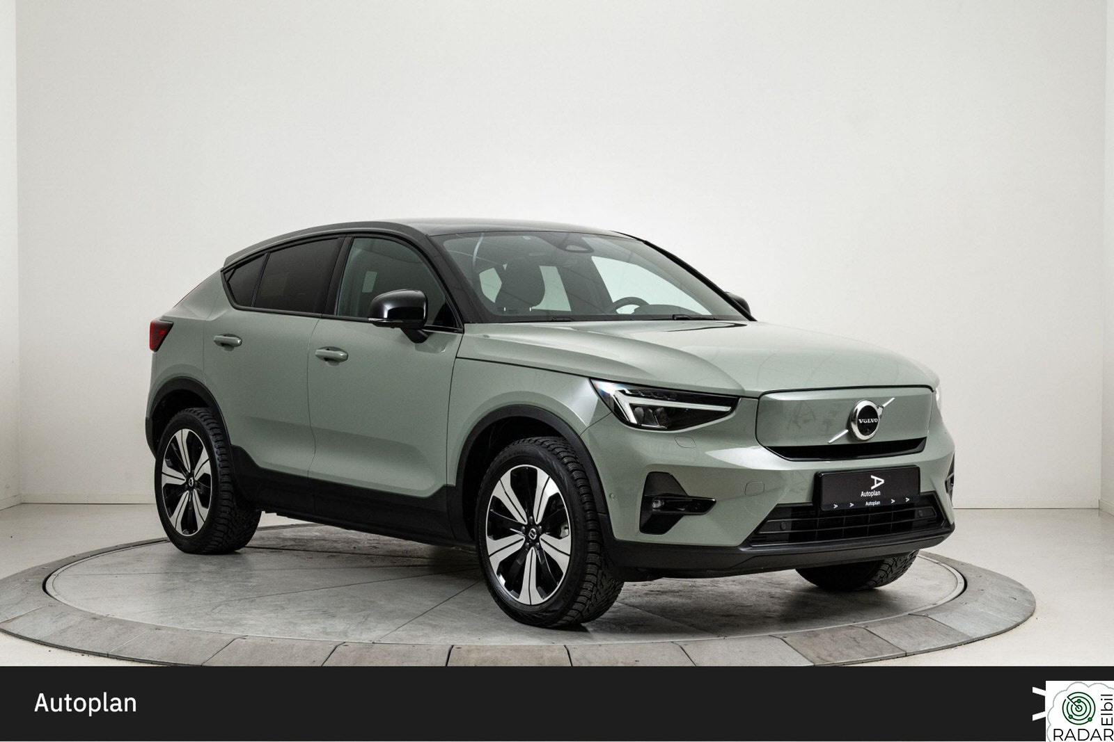VOLVO C40 Recharge Twin 408hk AWD Plus ACC/Krok/360º/H&K/Pano