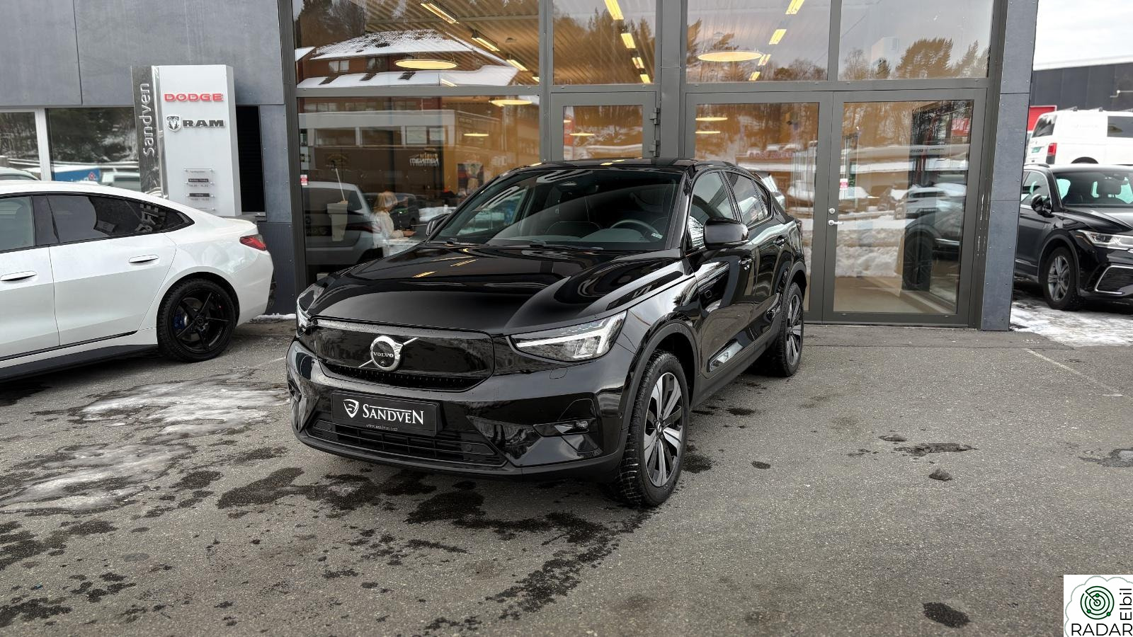 VOLVO C40 Recharge Twin Ultra Pano/360/H&K/Skinn/Carplay/Lav km