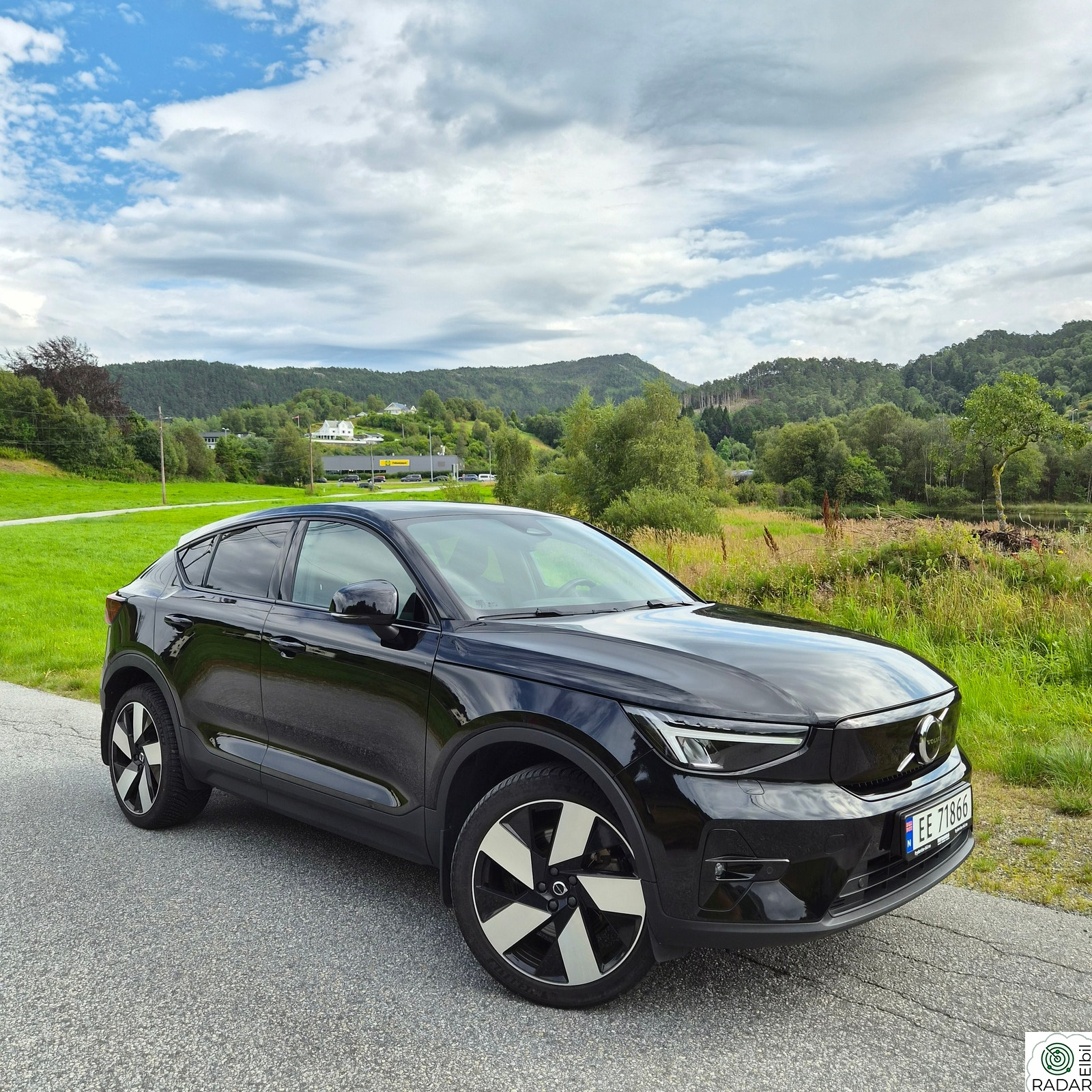VOLVO C40 Recharge Twin 408hk AWD Plus, H.feste