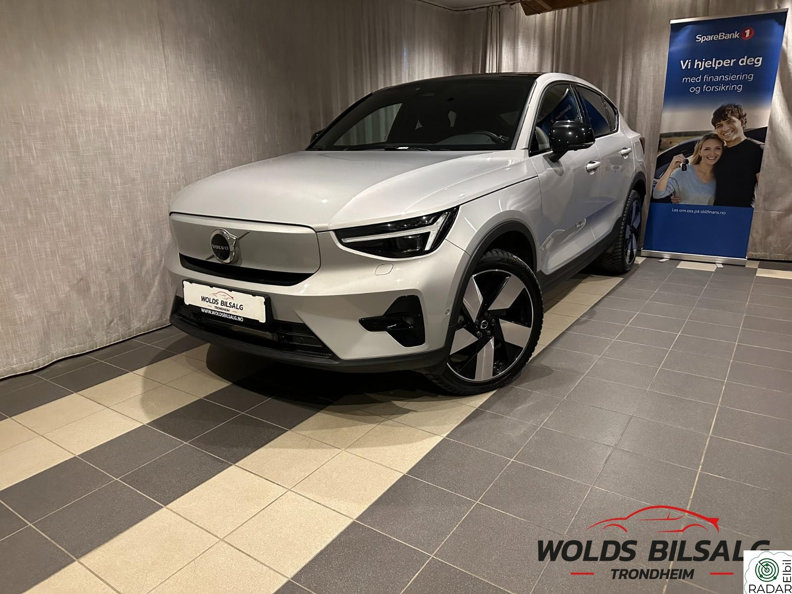 VOLVO C40 ULTIMATE PIXEL KROK ACC LEDBAR 360 RKAM H/K 20`` PANO