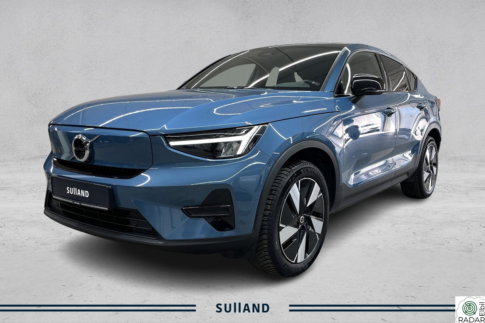 VOLVO C40 Twin Engine AWD Plus, Hengerfeste