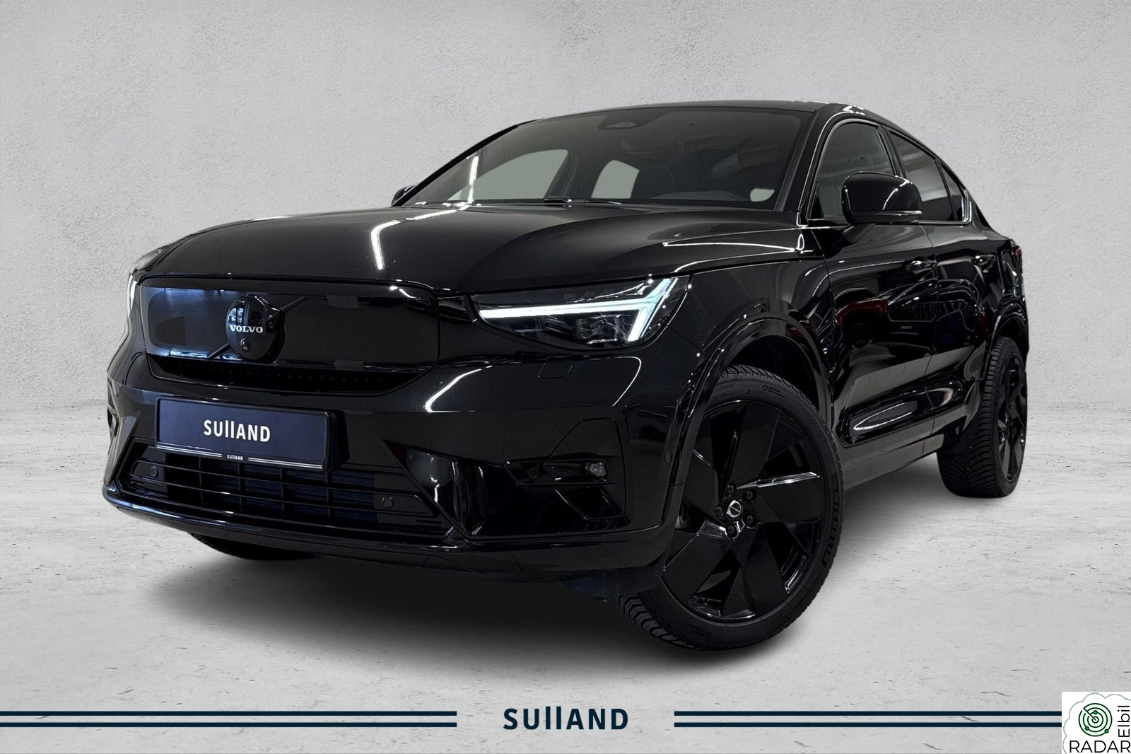 VOLVO C40 Ultimate/ Hengerfeste/Pano/360kamera++