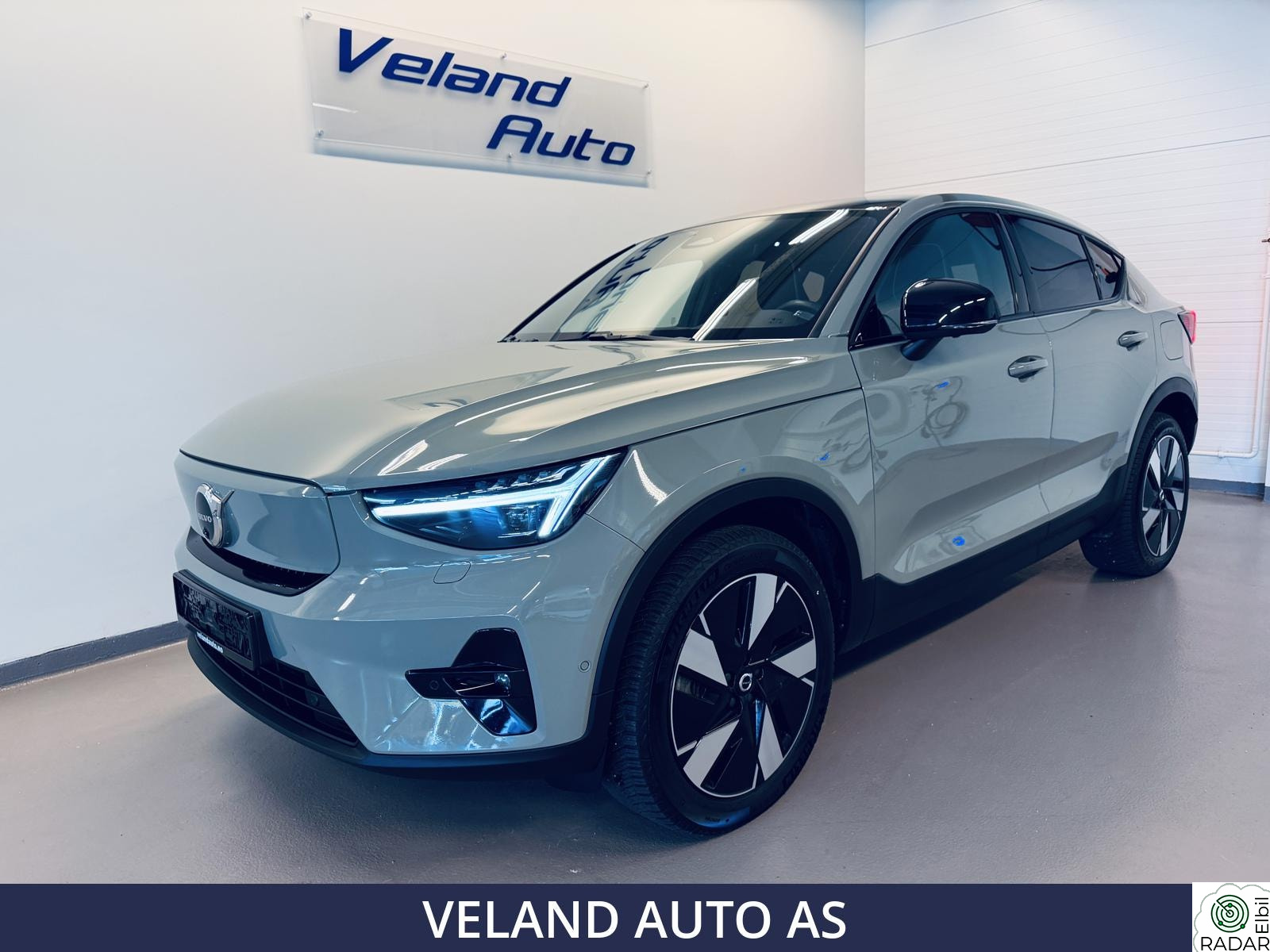 VOLVO C40 TWIN ULTIMATE PANO/HARMAN/ACC/CARPLAY/KROK/ 542KM!!