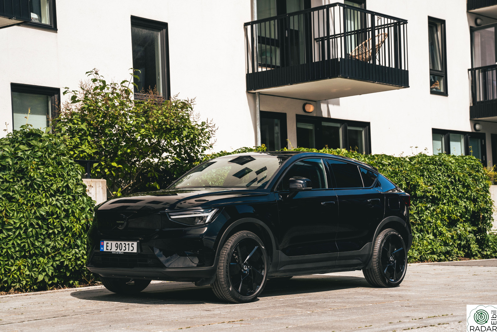VOLVO EC40 Black Edition | Ultra | Extended Range RWD