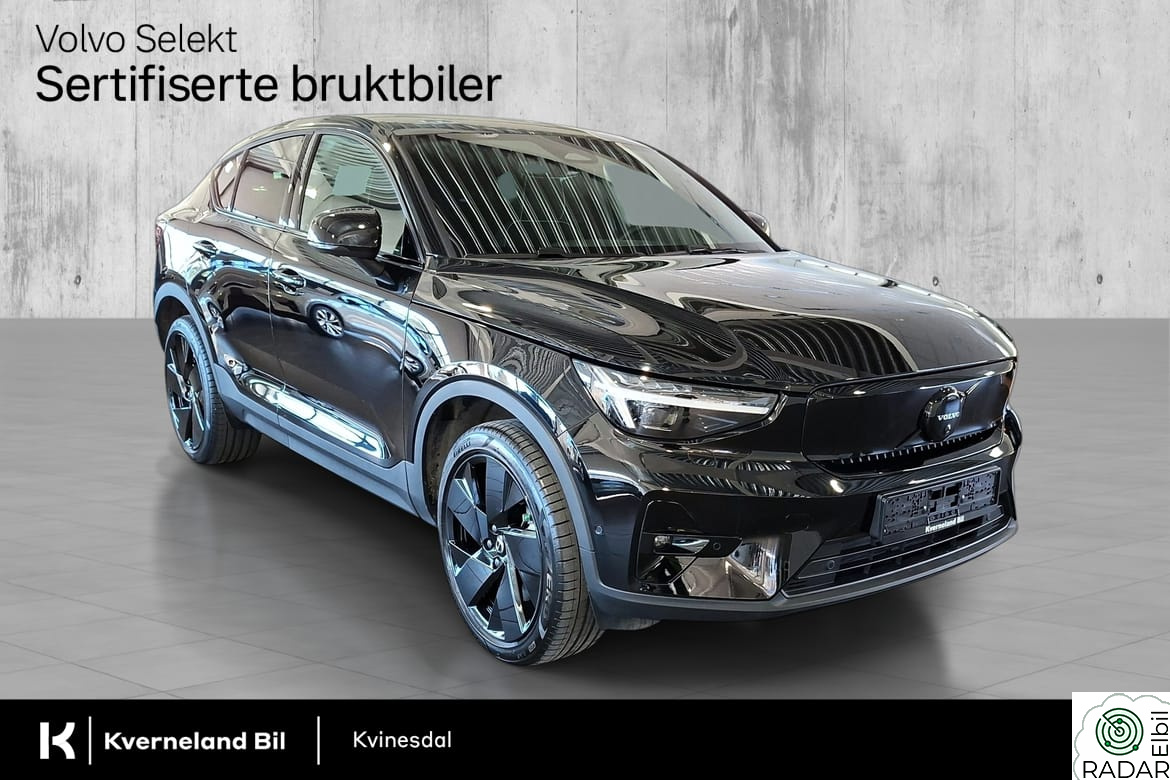 VOLVO EC40 Twin Perf Ultra Black Edition ACC/Krok/360/Pixel/HK