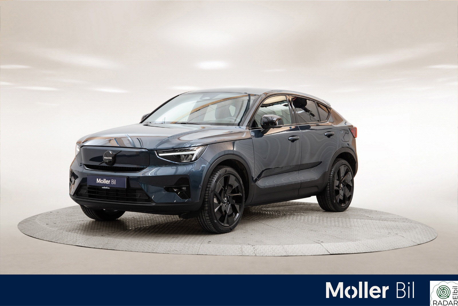 VOLVO EC40 Twin 442hk Performance AWD Plus Black Edition Panorama