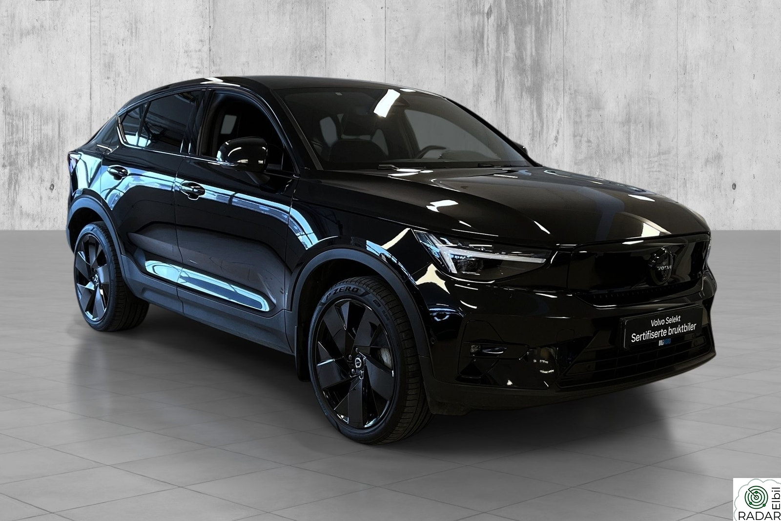 VOLVO EC40 Ultra Black Edition