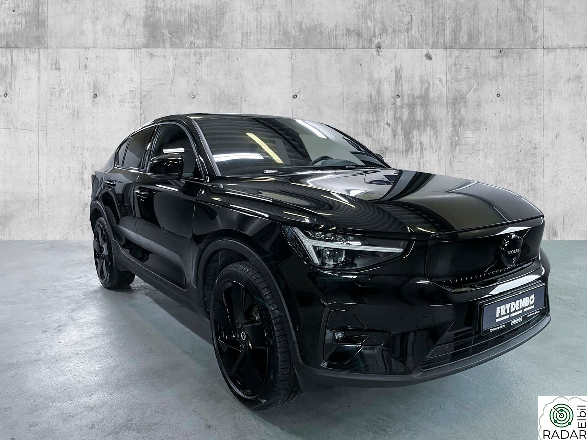 VOLVO EC40 Twin Motor Performance Black Edition H&K|HFESTE|PIXEL+