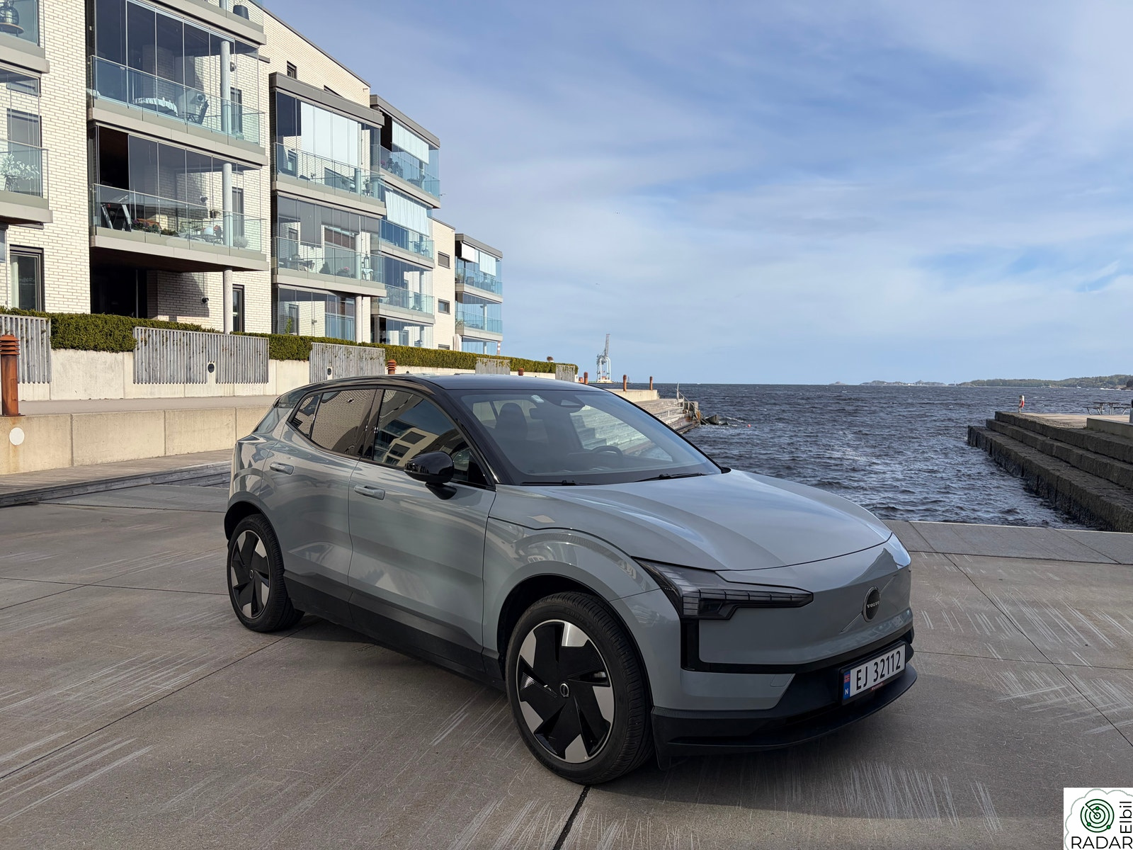 VOLVO EX30 Twin Performance, Pine interiør, 19’, Harman, ACC, +++